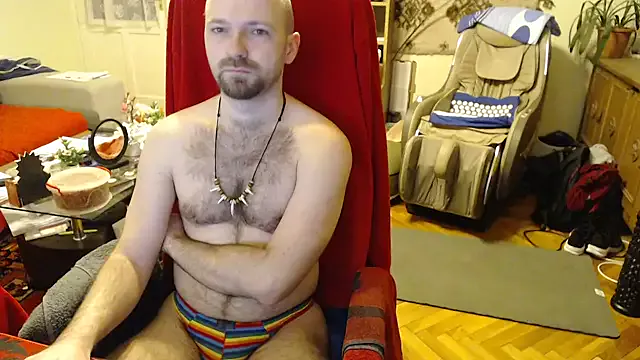 Offline RealManHaveHairy on StripChat
