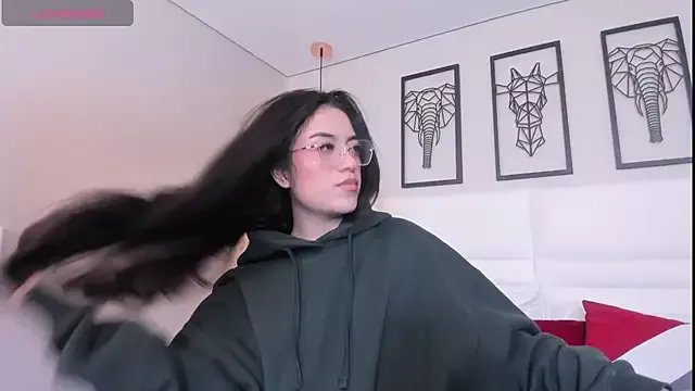 Rebeca_jones on StripChat