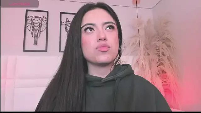 Rebeca_jones on StripChat