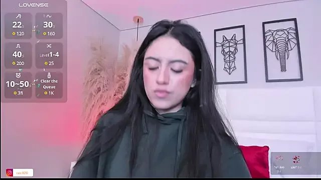 Rebeca_jones on StripChat