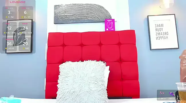 RebeccaSexx on StripChat 