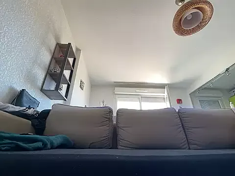 Freechat Rebeu313 on StripChat