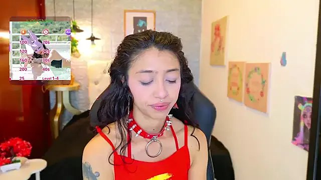 REDHOTTER_ on StripChat