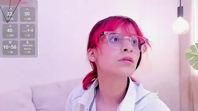 RedMeloddy on StripChat