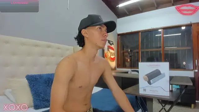 Offline ricky_backus on StripChat