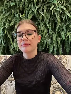 Offline RinaCat on StripChat