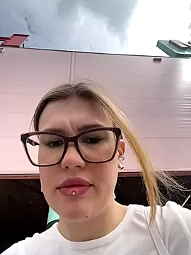 Offline RinaCat on StripChat