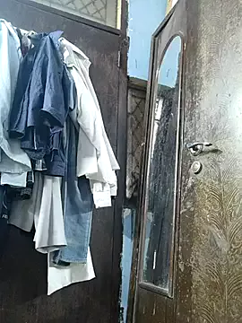 Offline Ritasingh-0461 on StripChat