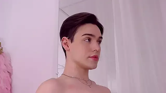 Offline RobbyCharming on StripChat