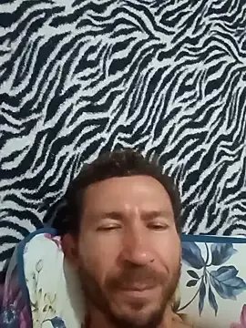 RobertoLuiz84 on StripChat