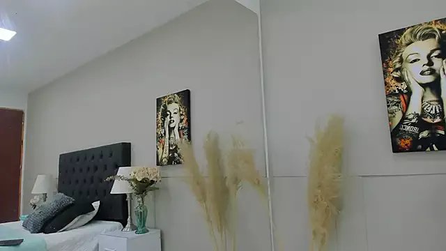 Robin_Rief on StripChat