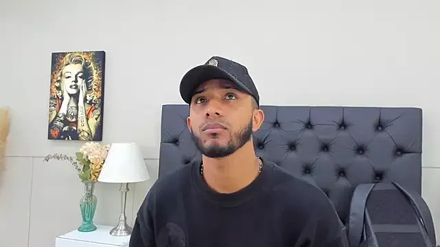 Robin_Rief on StripChat