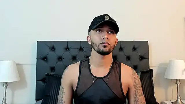 Robin_Rief on StripChat