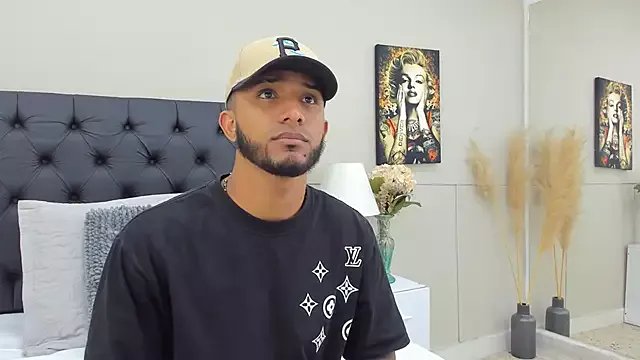 Robin_Rief on StripChat