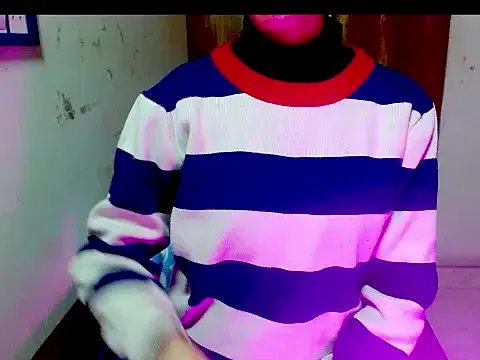 Roiseeee — cream on boobs