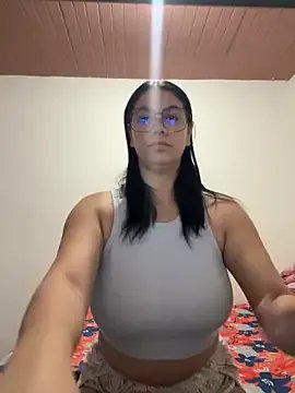 roldanmary on StripChat