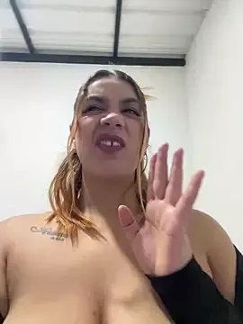 roldanmary on StripChat