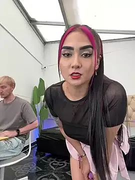 Offline RollingGirlsXXX on StripChat