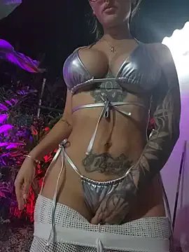 Roma_xxx on StripChat