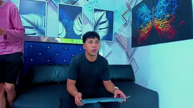 Roman_cute on StripChat