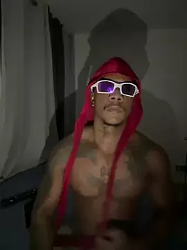 Freechat ronnie_7777 on StripChat