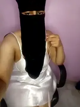 Offline Roroo002 on StripChat