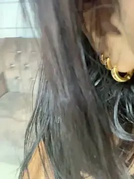 Rose_monroee on StripChat