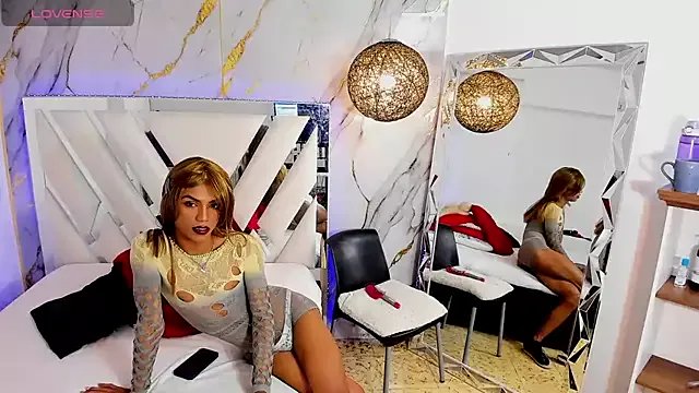 rose_scottt on StripChat