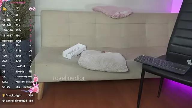 roselinedior on StripChat