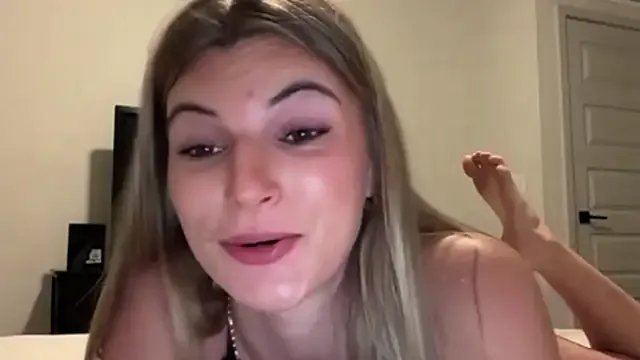 RosieCheeks_ on StripChat