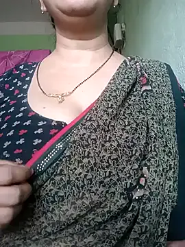 Offline Rosy-B on StripChat