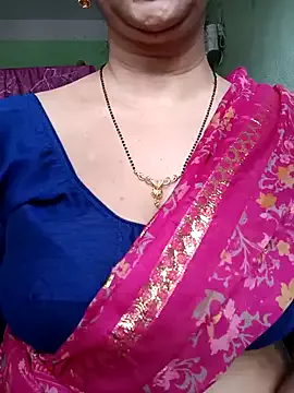 Offline Rosy-B on StripChat