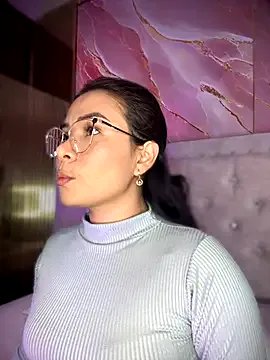 Rousse_blue on StripChat