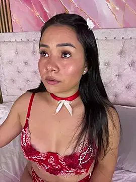 Rousse_blue on StripChat