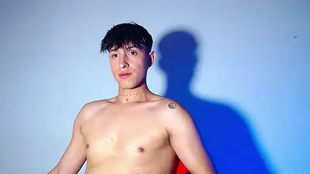 rowanbigboy23 on StripChat