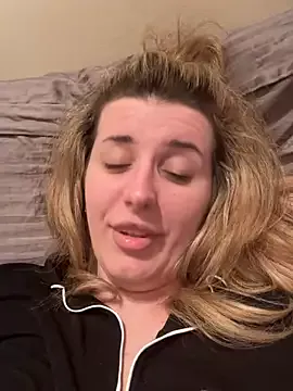 Offline RoxxyDallas on StripChat