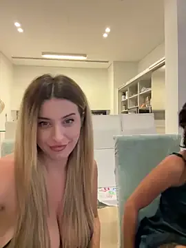 Offline RoxxyDallas on StripChat