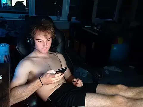 Rudi2007Eye on StripChat