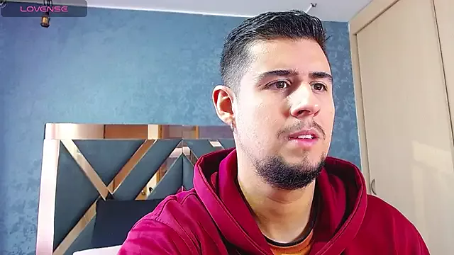 Offline ryan_evanss on StripChat