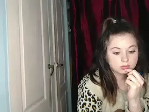 ryhhnnagold99 on StripChat