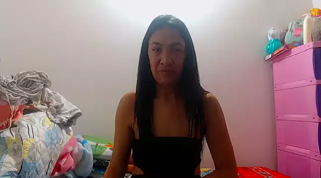 Freechat sabrina_v_ on StripChat