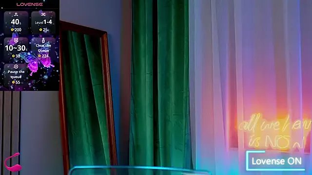 SabrinaJade on StripChat