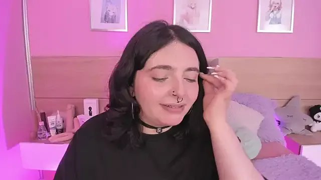 Sachi_Meow on StripChat