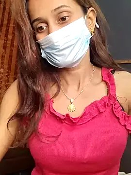 Saharaa on StripChat