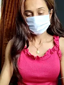 Saharaa on StripChat