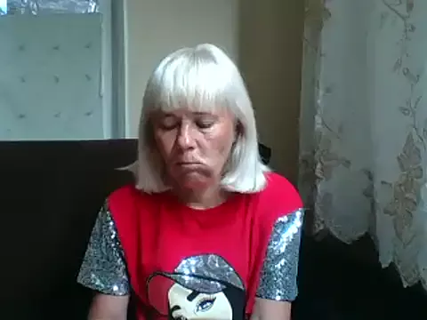 Freechat sakura_blonde on StripChat