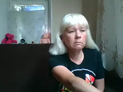 Freechat sakura_blonde on StripChat