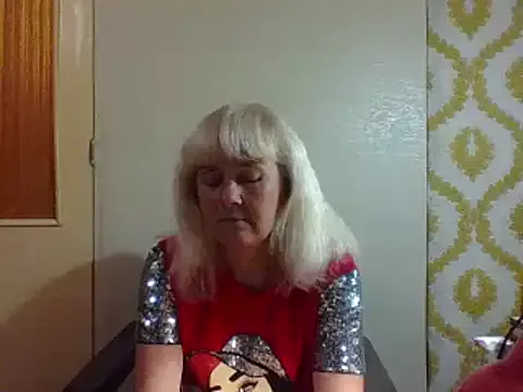 Freechat sakura_blonde on StripChat