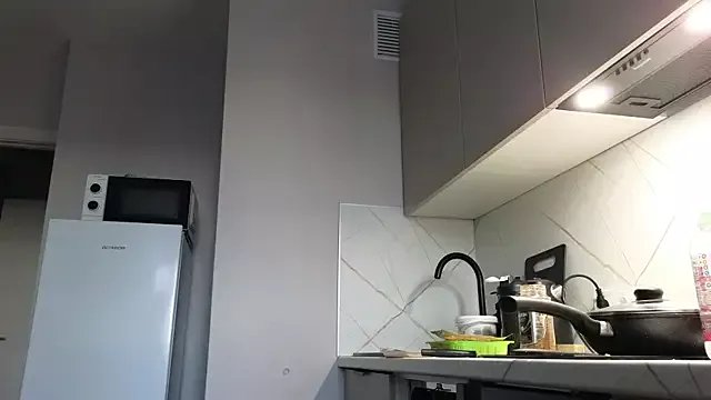 Sakura_Moore on StripChat