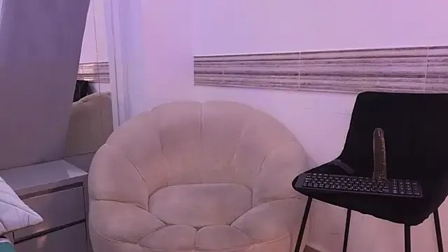 salome_langly on StripChat